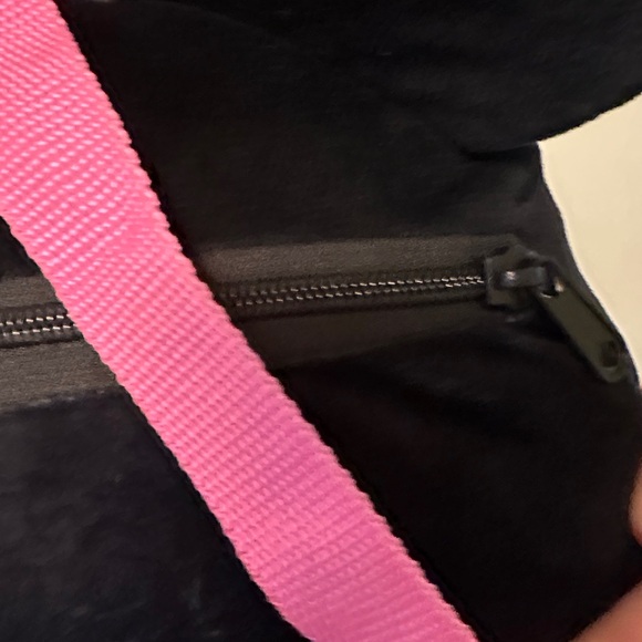 Disney Minnie Mouse Pink and Black Kids Backpack - Picture 6 of 10